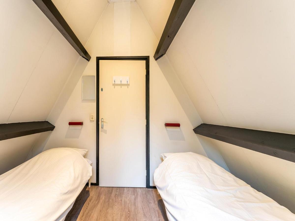 Modern Holiday Home In Stramproy In The Forest エクステリア 写真