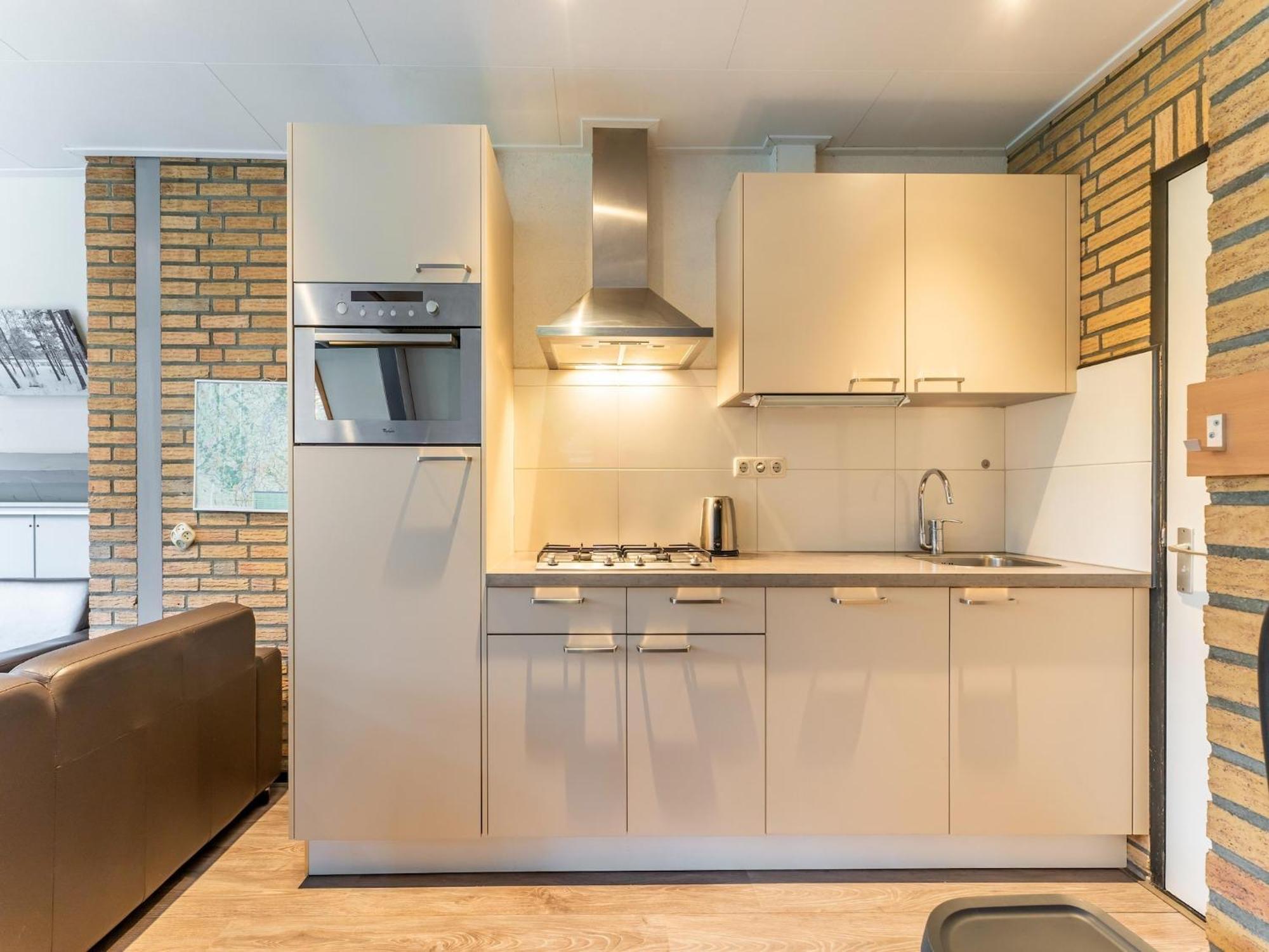Modern Holiday Home In Stramproy In The Forest エクステリア 写真